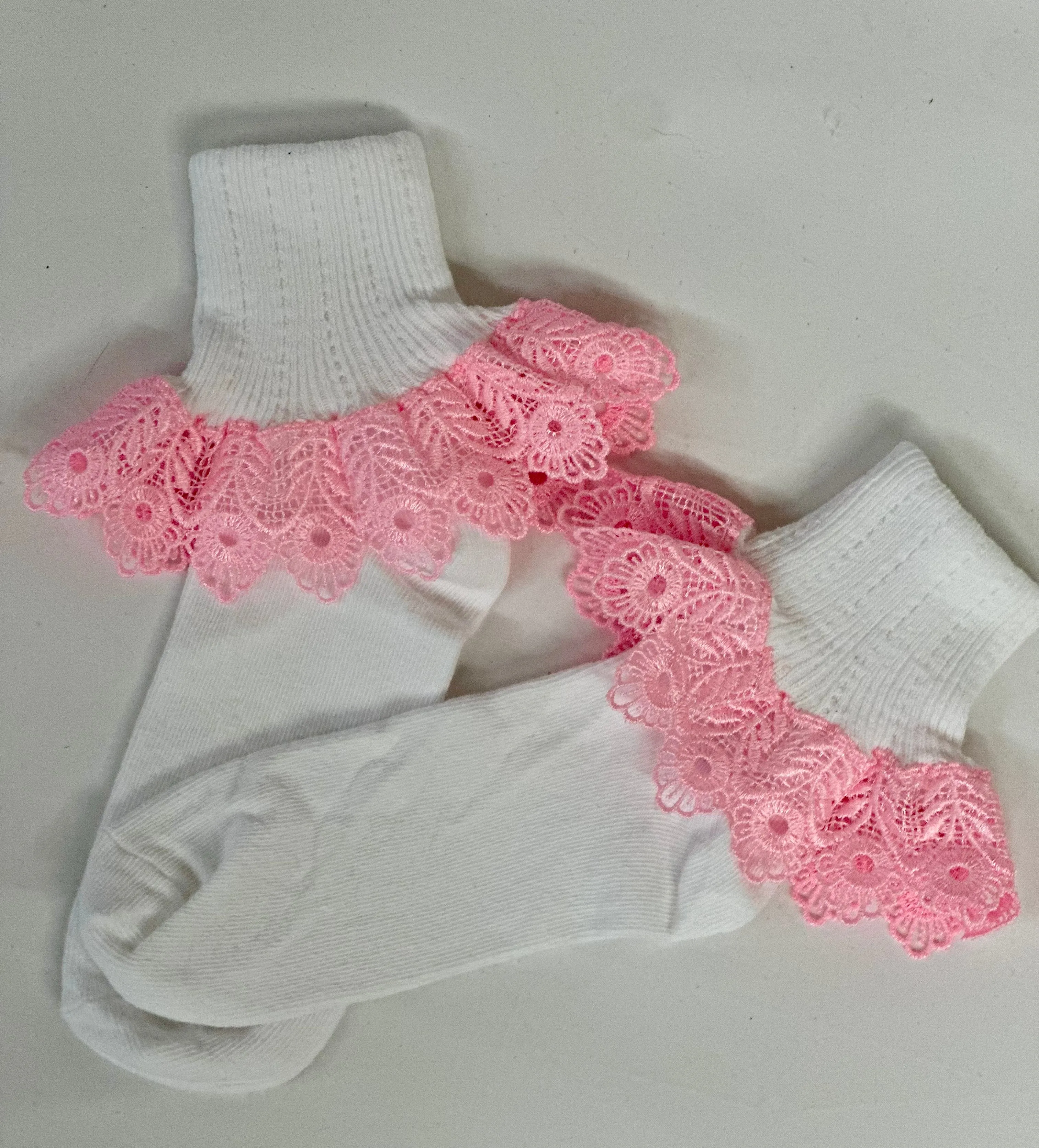 BLOSSOM  lace cuff socks - white pink lace