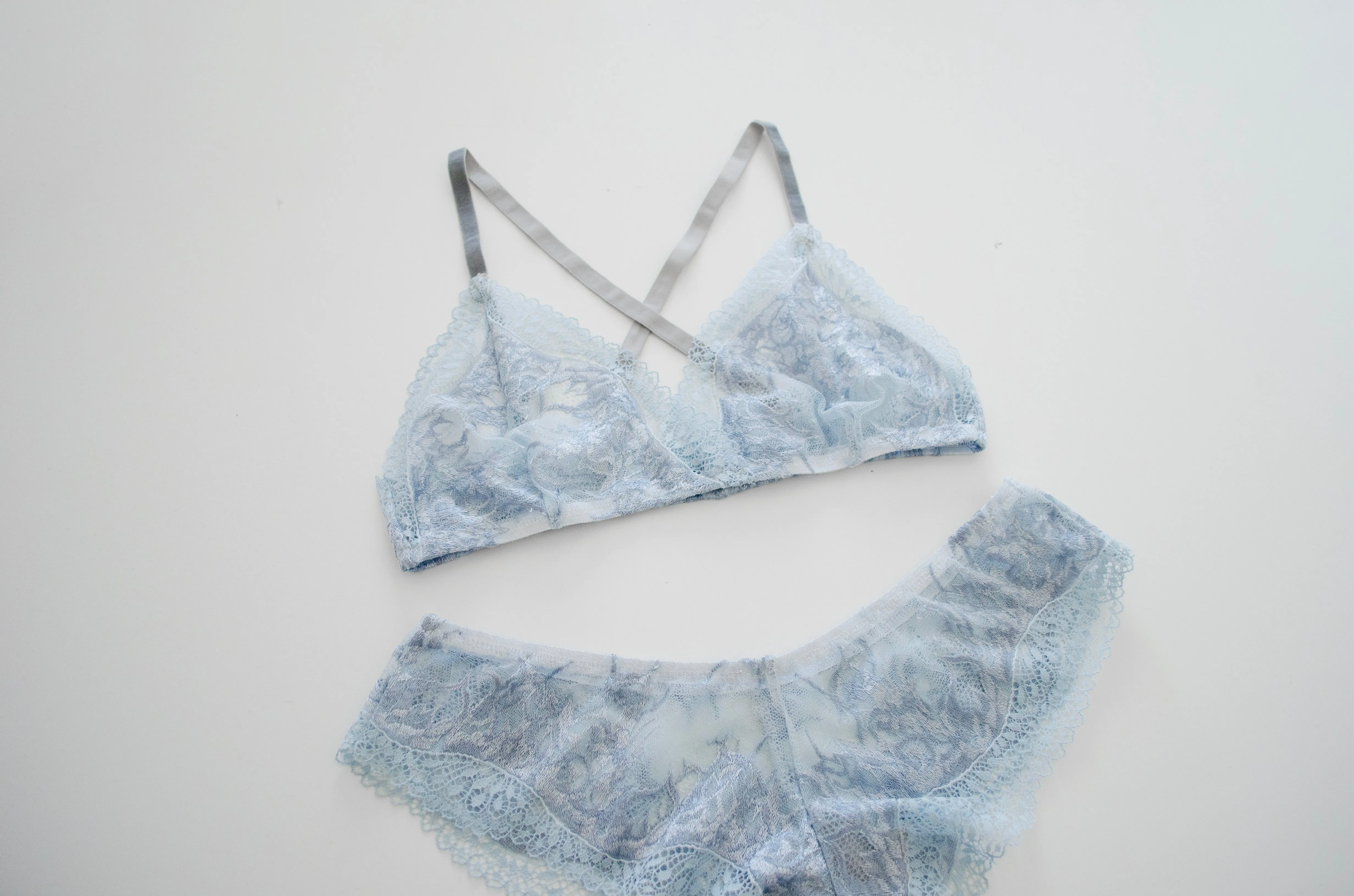 Frost Lace Bra