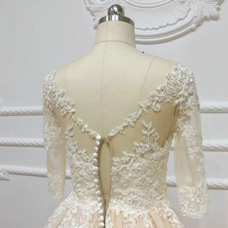 Lace Majesty Wedding Dress