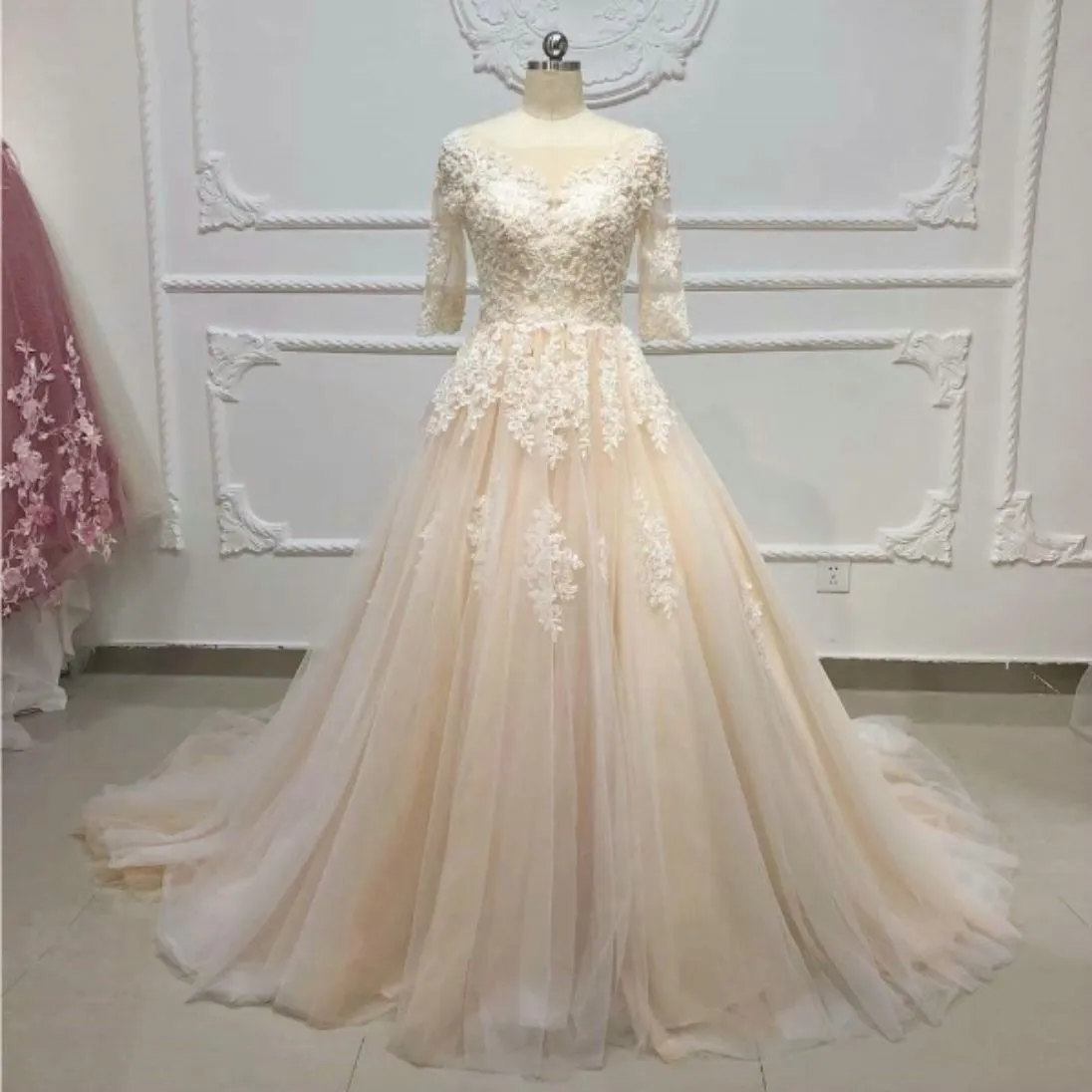 Lace Majesty Wedding Dress